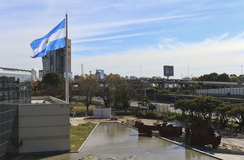  Visita a museos de Islas Malvinas y de la Memoria