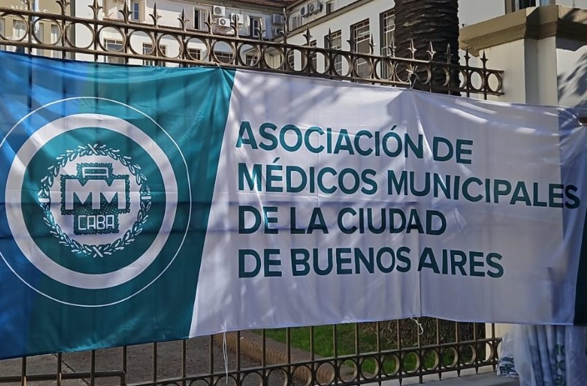  Mejoramos la vida de los médicos y médicas municipales