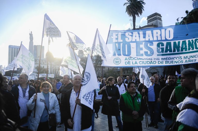 El Salario No es Ganancia