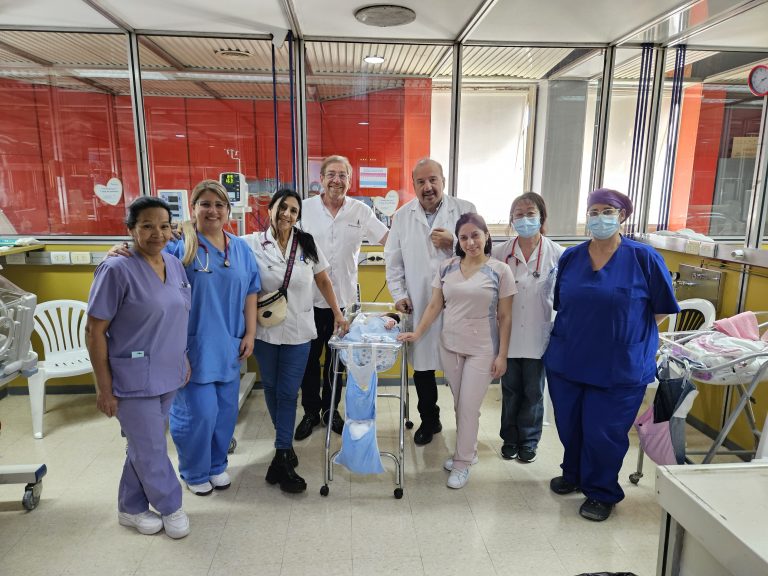 Asistir, contener y proteger a los prematuros