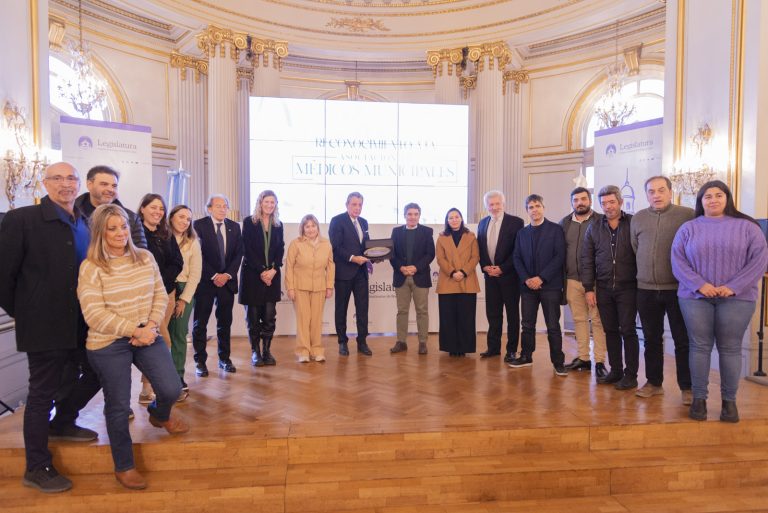 Reconocimiento de la Legislatura Porteña a la AMM
